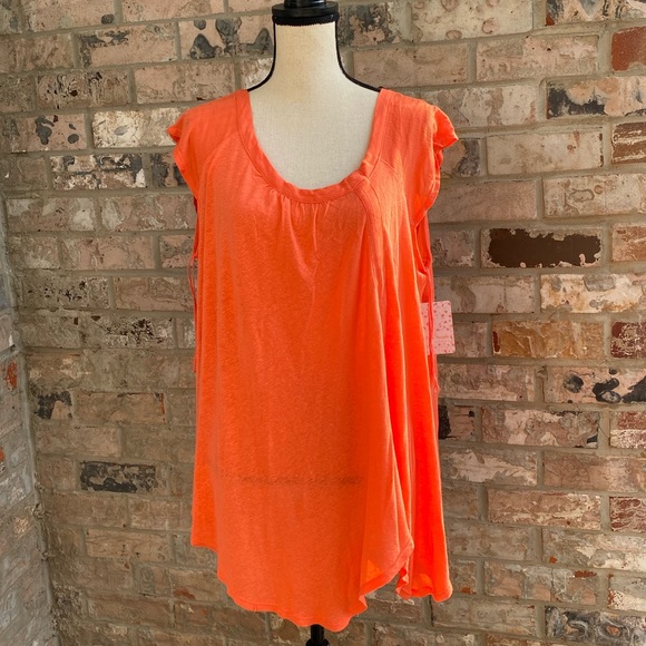 Free People Keep It Casual Top - Picture 2 of 10